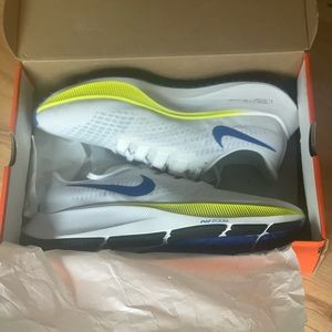 Nike Air Zoom Pegasus - New in Box - Size 11